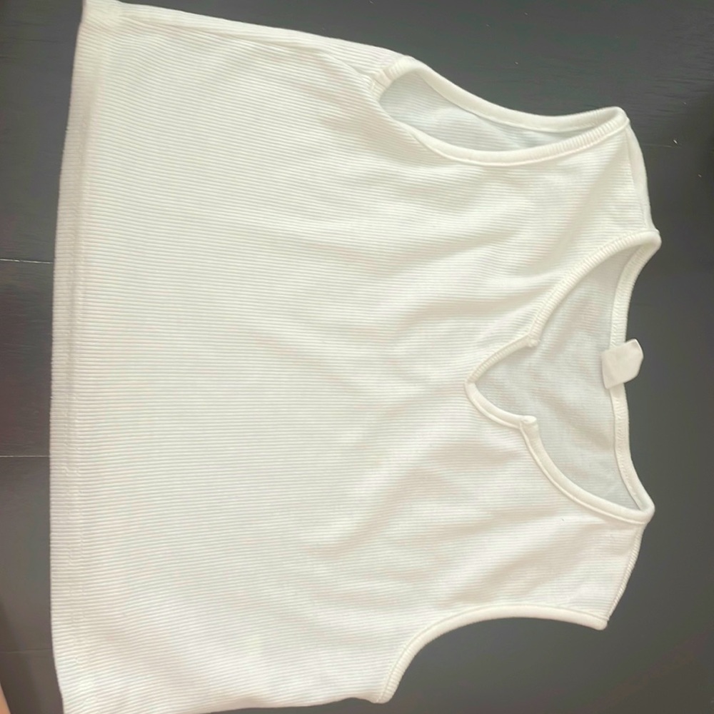 White crop top
